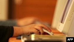 چین بعد از آمریکا بیشترین کاربر اینترنتی را در جهان دارد.