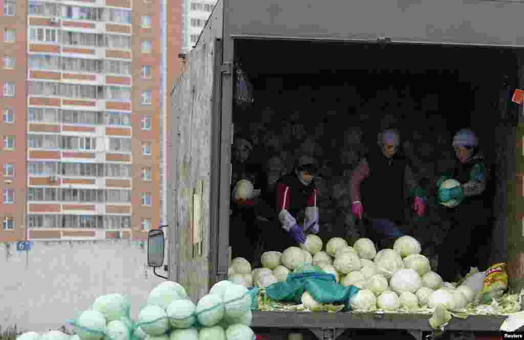 В Москве на &quot;Южных воротах&quot; открылся оптовый рынок ассоциации &quot;Дордой&quot;.