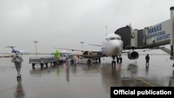 "Манас" аэропортунун учуп-конуу тилкеси. (Архивдик сүрөт)