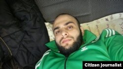 Komron Ayvazov Qrim chegarasida.