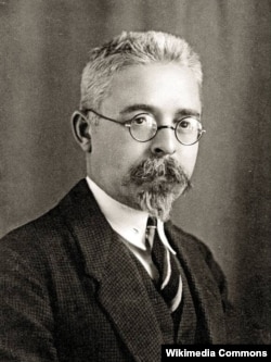 Митрополит Іларіон (світське ім’я Іван Огієнко; 1882–1972) – український науковець, політичний, громадський та церковний діяч. Фото 1926 року