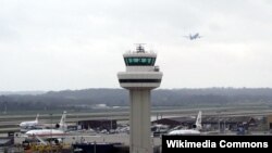 Аеропорт Гатвік 21 грудня відновив роботу після понад доби повної зупинки польотів