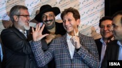 بابک زنجانی، نفر وسط