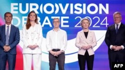 Єропейські політики: Сандро Гозі , Террі Райнтке, Вальтер Баєр, Урсула фон дер Ляєн, Ніколя Шміт. Травень 2024 року