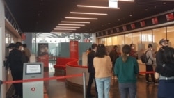 Diňle: Türkmenistanly bloger Umida Bekjanowa Türkiýeden deportasiýa edilmek howpy abanýar