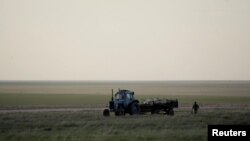 Əkin sahəsi (arxiv fotosu)