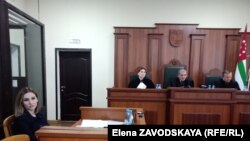 Судебное заседание началось с ходатайства доверенного лица истца – Инги Габелаиа об отводе судьи Романа Кварчия