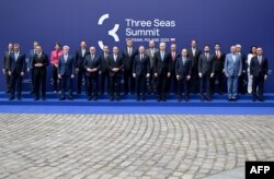 Удзельнікі саміту