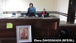 Изида Чаниа сообщила о том, что изначально была против проведения лингвистического исследования, поскольку считает, что в представленном тексте нечего исследовать