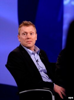 Йон Ґнарр як лідер новозаснованої тоді Найкращої партії (Besti Flokkurinn), під час теледебатів у Рейк’явіку. 29 травня 2010 року