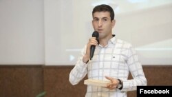 Фотография с фейсбук-страницы журналиста Тирайра Мурадяна 