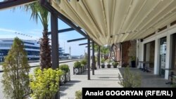 Кафе на сухумской набережной