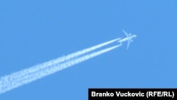 По словам Беслана Бутба, солидный инвестор не поедет в Абхазию, если ему надо будет тратить уйму времени на путь от Адлера до Сухума и преодоление границы на Псоу, другое дело – самолет