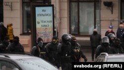 Сілавікі ў Менску, архіўнае ілюстрацыйнае фота