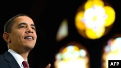 باراك اوباما روز يكشنبه در كنفرانسى خبرى در پایان نشست سران كشورهاى آمريكايى در ترينيداد و توباگو گفت: واضح است كه من عميقا نگران امنيت و سلامت وى (صابری) هستم.