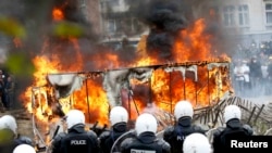 Фермерлер чөп өрттөгөн учур. 7-сентябрь, 2015-жыл.