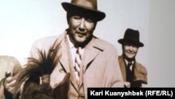 Мұхтар Әуезовтің сирек суреттері
