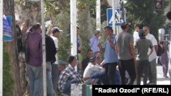 На рынке "мардикоров" Душанбе