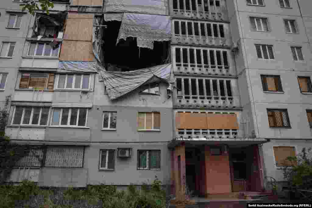 Під'їзди, де не живуть люди, зачинені