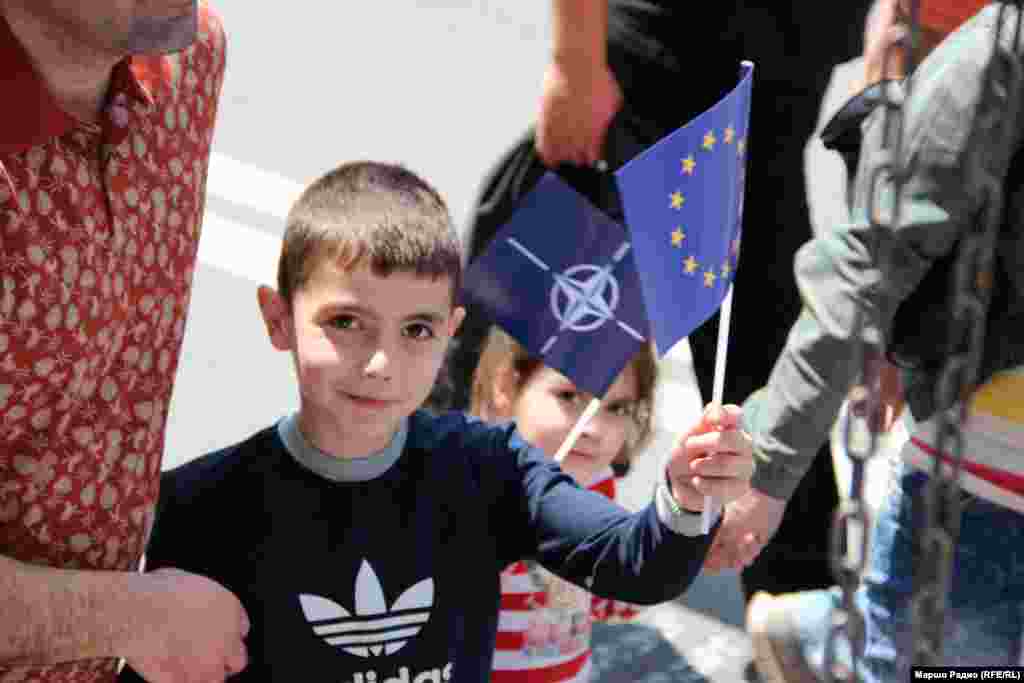 Со Гуьржийчуьра европхо ву.