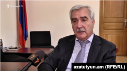 Ապրիլյան պատերազմի հանգամանքներն ուսումնասիրող խորհրդարանական հանձնաժողովի նախագահ Անդրանիկ Քոչարյանը, արխիվ