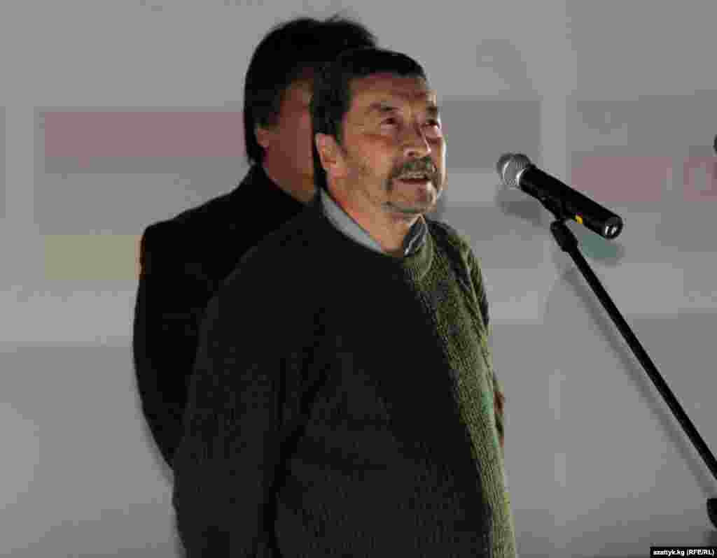 Известный кыргызский кинорежиссер Геннадий Базаров