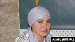 Татарстандык журналист Алия Сабирова эне тилин сактап өнүктүрүүнү өмүрүндөгү башкы ишке айландырган 