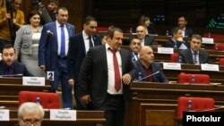 Armenia - Gagik Tsarukian and other deputies of his Prosperous Armenia Party arrive for a parliament session in Yerevan, April 8, 2019.