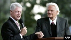 Біллі Грем (п) і Білл Клінтон в 2005 році