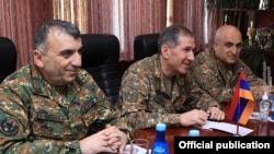 Armenia -- Colonel-General Onik Gasparian (C), the chief of the Armenian army's General Staff, meets with senior Russian military officials, Yerevan, January 25, 2021.