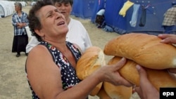 Качкындар лагеринде башпаанек тапкан Горинин тургуну, 2-сентябрь, 2008-жыл