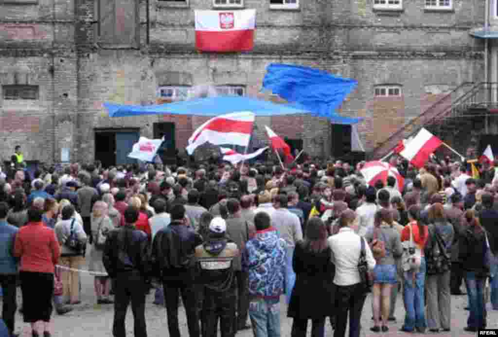 Канцэрт польскага гурту "Lombard" у Горадні, 2 траўня - Канцэрт польскага гурту "Lombard" у Горадні, 2 траўня