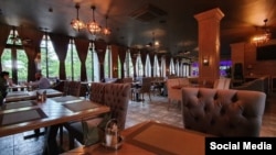 Сегодня владельцы ресторанов и кафе, которые жаловались на большие убытки, смогли открыть для посетителей свои двери