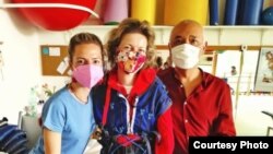 Словакиядагы нейрореабилитация борборунда иштеп жүргөн учур. 2021-жыл.