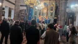 Յոթ Վերք եկեղեցին մարդաշատ է. Գյումրիում ևս պատարագ է