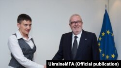 Народний депутат України Надія Савченко та голова Парламентської асамблеї Ради Європи Педро Аґрамунт. Страсбург, 20 червня 2016 року