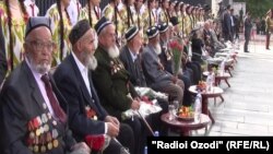 Участники второй мировой войны из Таджикистана. Архивное фото