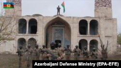 Азербайджанские военные в перешедшем под контроль Азербайджана Агдаме, 20 ноября 2020 г․