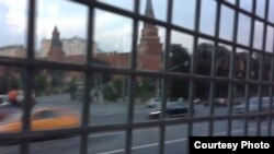 Ушу тапта Орусия түрмөлөрүндө эки миңден ашуун кыргызстандык адам отурат.