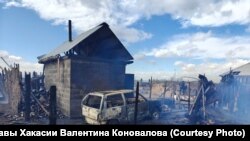 Калинино кыштагы өрттөн кийин, Хакасия. 2025-жыл. 