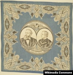 Платок с двойным портретом Гаррисона и кандидата в вице-президенты Леви Мортона. Вокруг портретов надпись: "Защита отечественной промышленности".