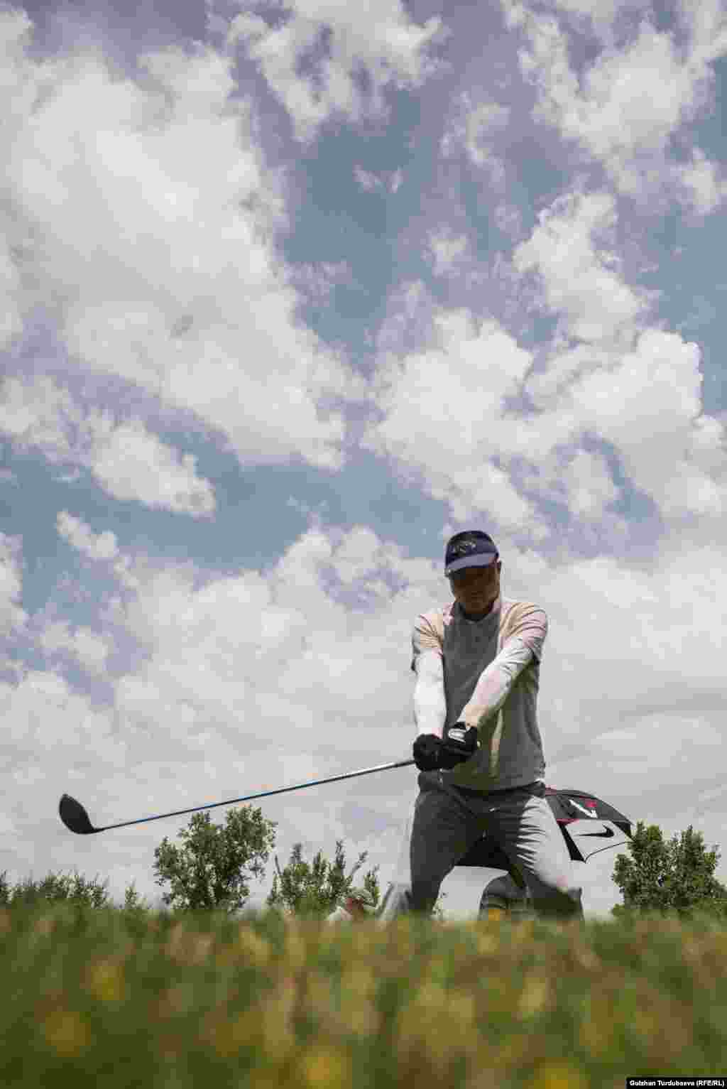 Мелдешке Кыргызстанда жашаган чет элдик спортчулар дагы катышты.