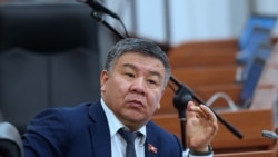 Алмамбет Шыкмаматов.