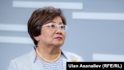 Роза Отунбаева.