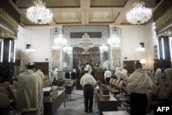 تصویری از یکی از کنیسه‌های یهودیان ایران