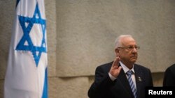 Израиль -  Реувен Ривлин во время торжественной церемонии в Кнессете вступает в должность президента Израиля, Иерусалим, 24 июля 2014 г․