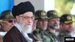 آیت الله علی خامنه ای