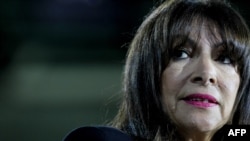 Փարիզի քաղաքապետը, արխիվ