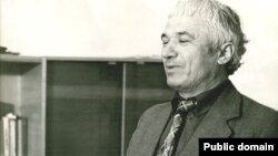 Мастон Шералӣ