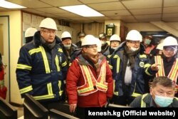 Акылбек Жапаров на Кумторе.